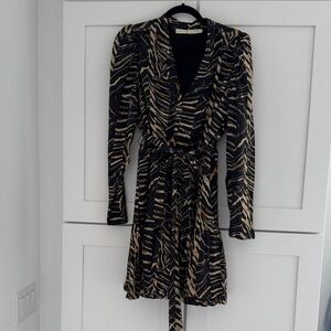 Marie Oliver Black and Tan Long Sleeve Dress